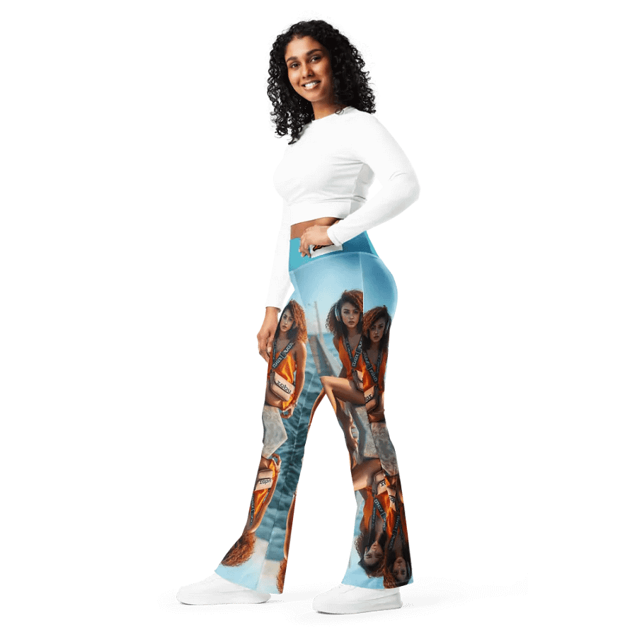 Mirrored Reflection Flare Leggings product image (4)