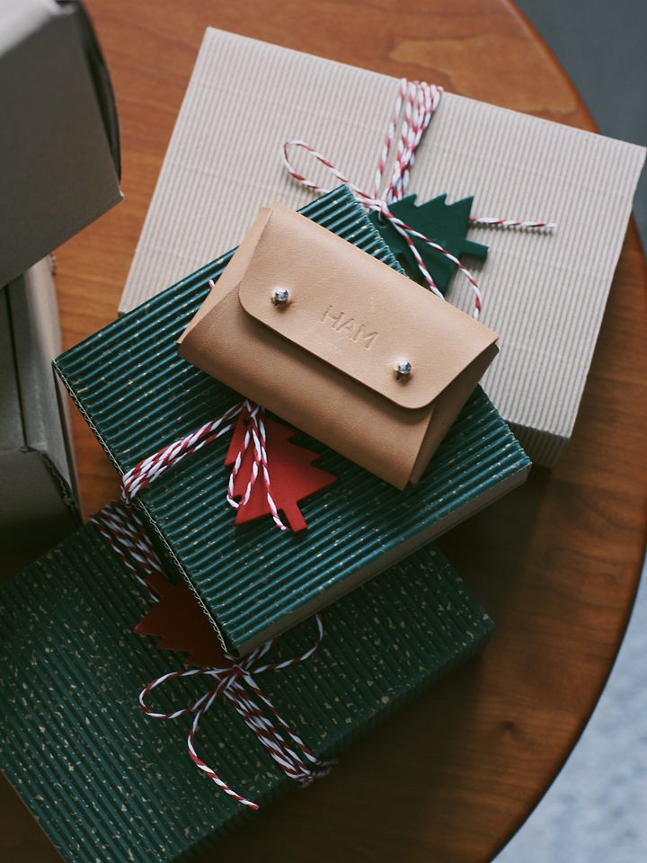 Christmas Gift Vegetable Tanned Leather Cardholder Gift Box Gift Wrapping product image (1)