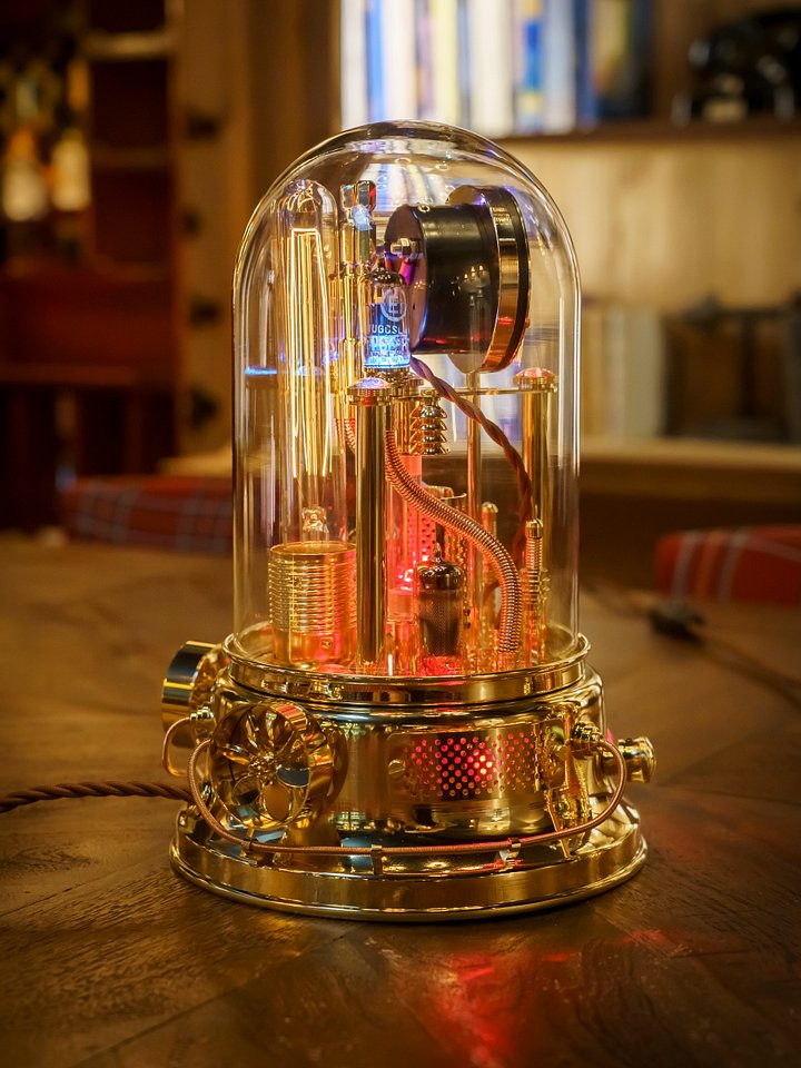 Steampunk Lamp Nikola product image (2)