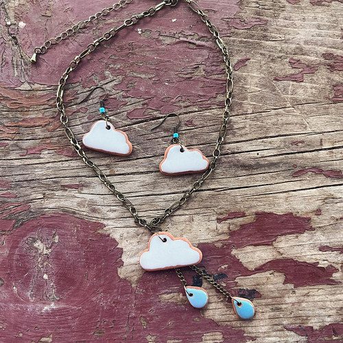 Jeweler friends, how do you not want to keep everything you make?!

#madeinnewmexico #newmexicosky #newmexicoceramics #jewler...