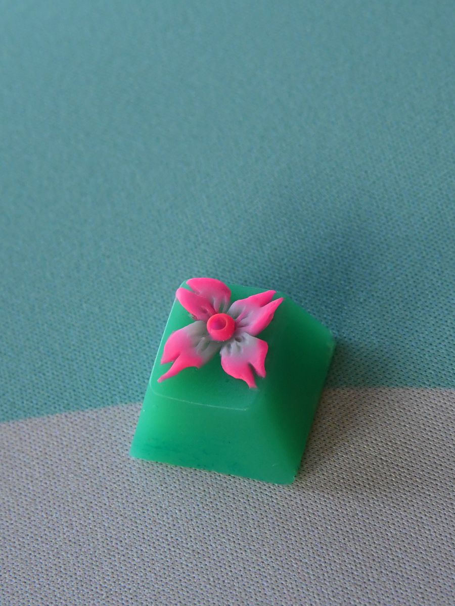Blossom Cherry R1 Keycaps product image (3)