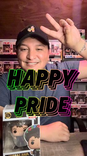 “Este es un lugar de ambiente”

HAPPY PRIDE, let’s celebrate love, individuality, la gente toxica y chismosa que se valla a l...