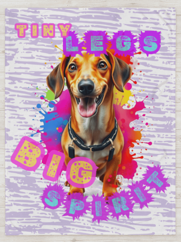 THROW BLANKET - DASHCHUND - TINY LEGS BIG SPIRIT product image (1)