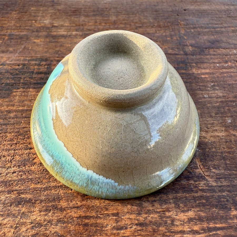 🎎 Modern Japanese Sake Cup with Layered Ash & Iron Glaze – Japan Antique Roadshow product image (4)