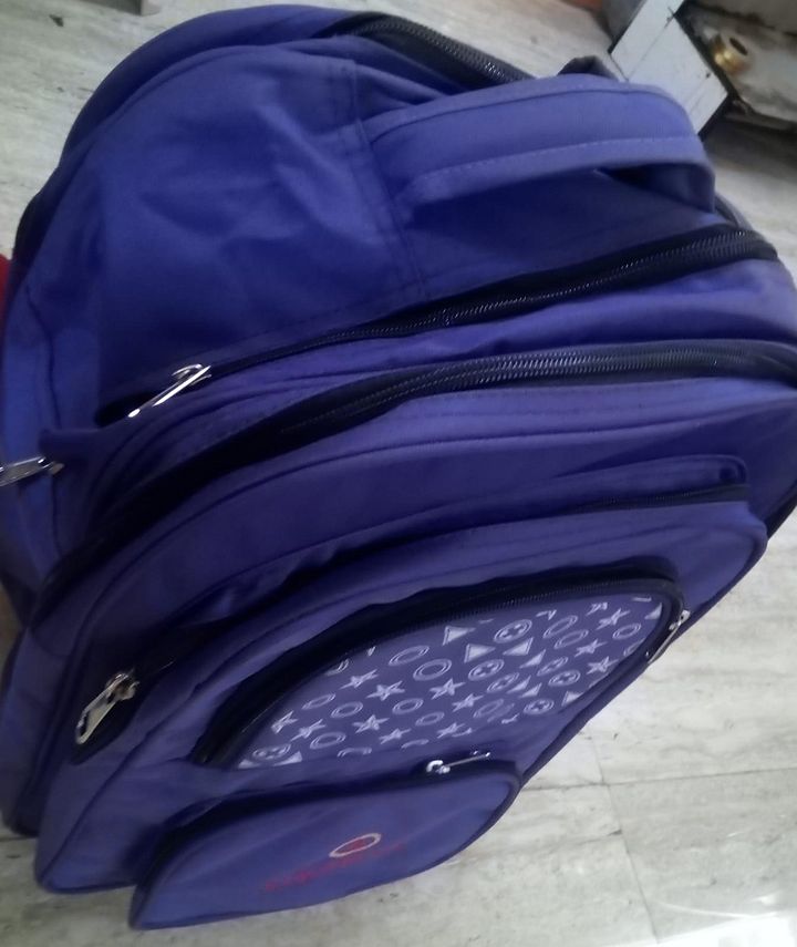 school bag product image (1)