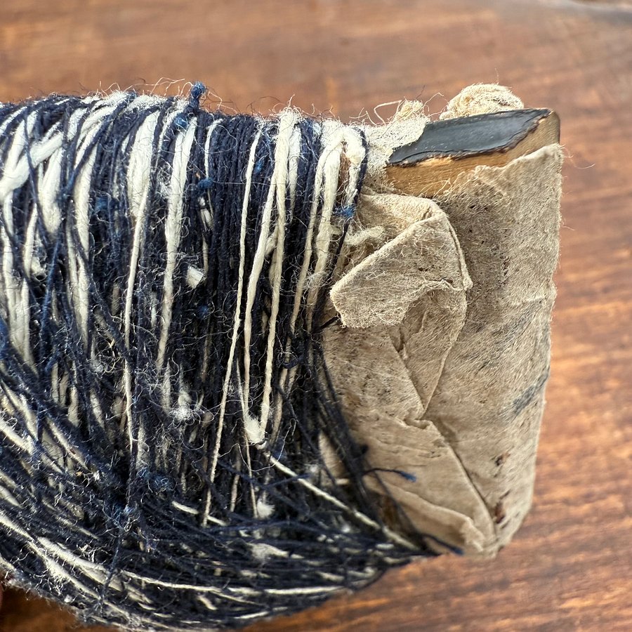 🎎 Kasuri Indigo Thread Spool – Early Showa or Taishō Period – Japan Antique Roadshow product image (3)
