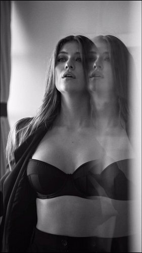 Always award season 🖤🤍

Model + Creative Direction: @chey.crieger
Assist: @kaylalanddd 
DP+Edit: @tyler.winther 

#fashion 
#...