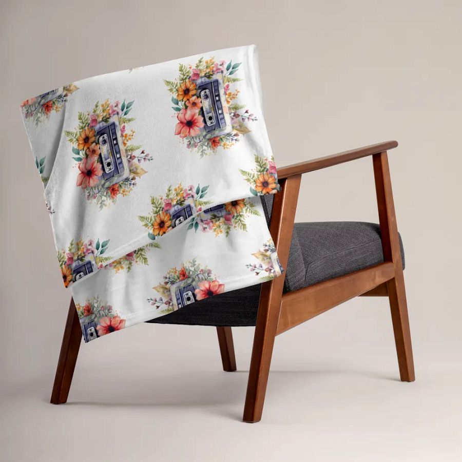 Cassette Flowers Blanket product image (3)
