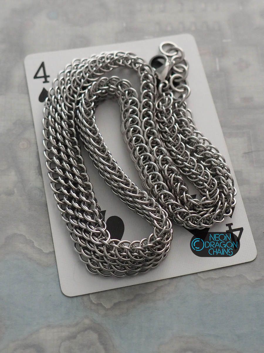 Electric Dragonscale Necklace product image (2)