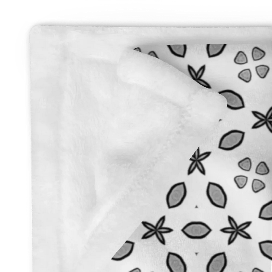 Floral Fusion Throw Blanket product image (11)