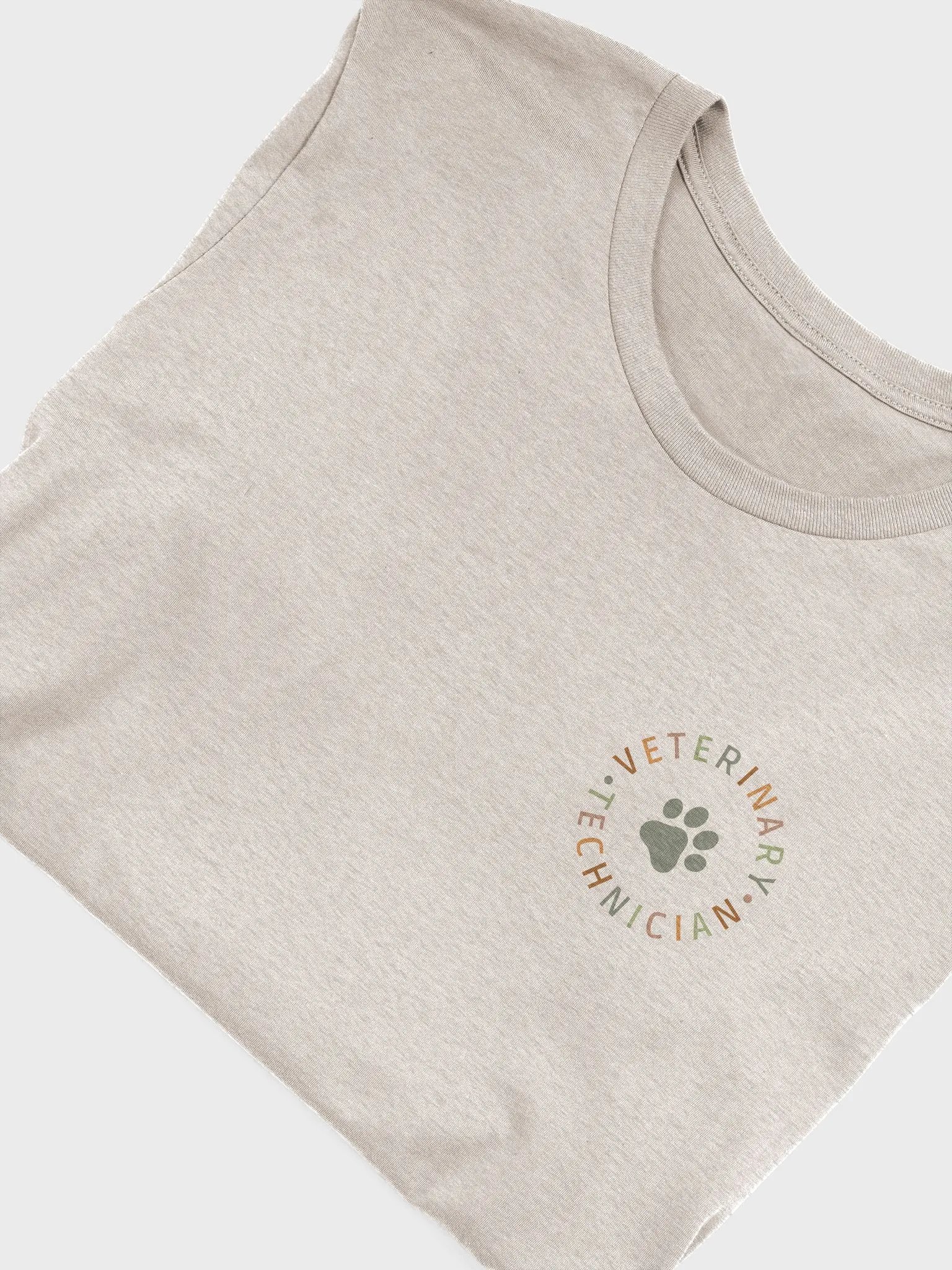 "Veterinary technician - pastel colors" t-shirt (Light background) product image (3)