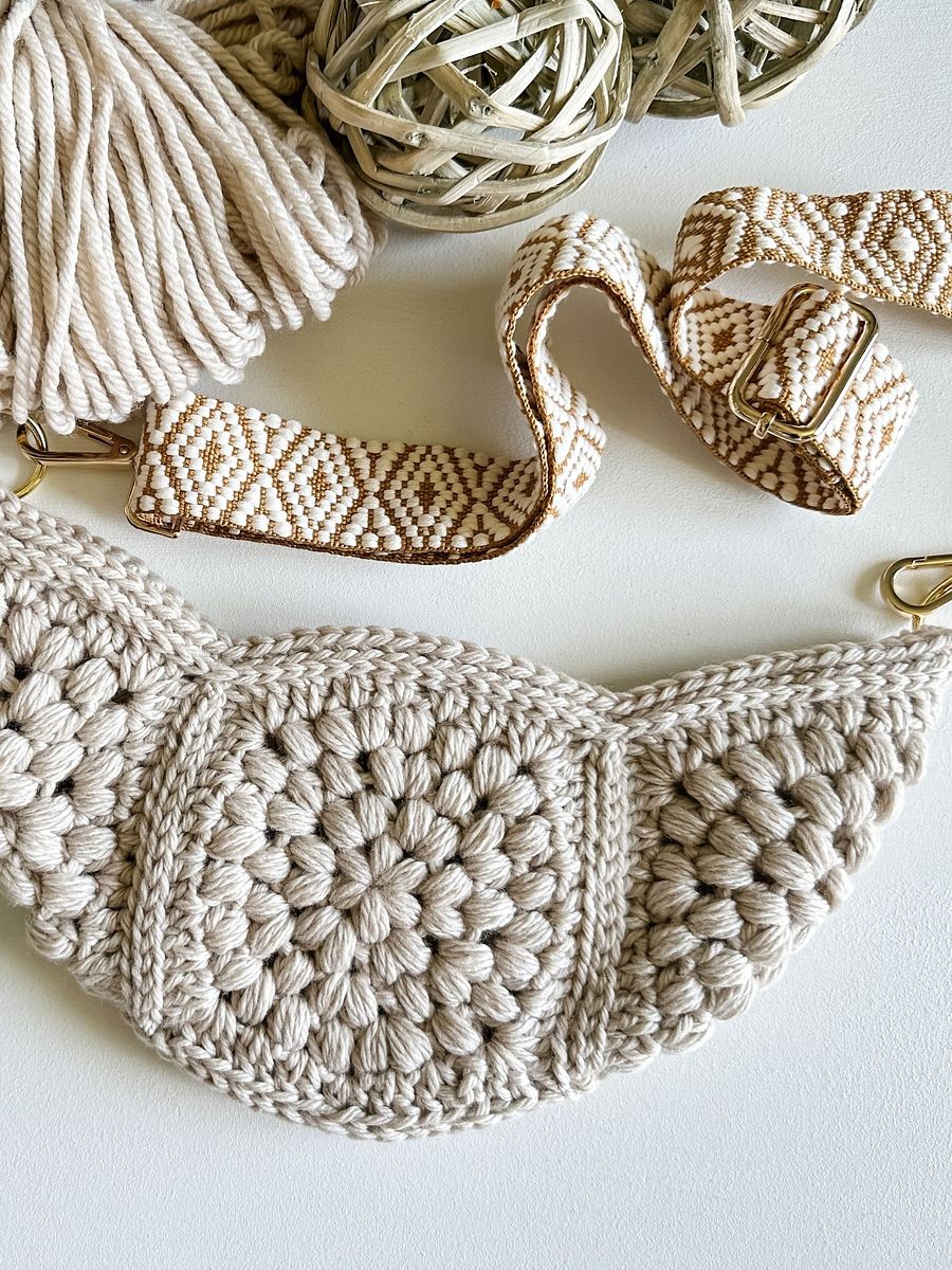 Granny Style Crossbody Bag Crochet Pattern product image (6)