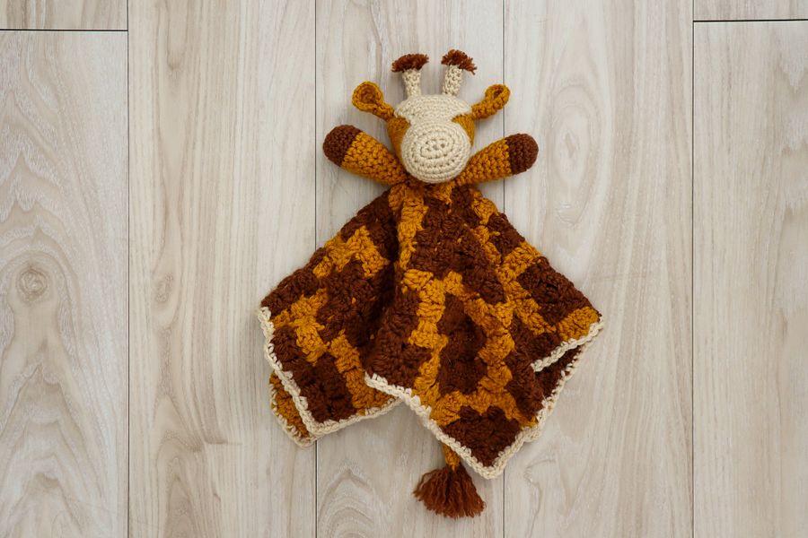 Jerry The Giraffe Lovey - Crochet Blanket Pattern product image (3)