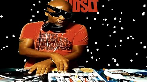 from #Fullblastradio to everyone #HappyKwanzaa & #MerryChristmas #FACt Album dropping Dec 26th by
@OfftheCornerdotNet & @Sams...