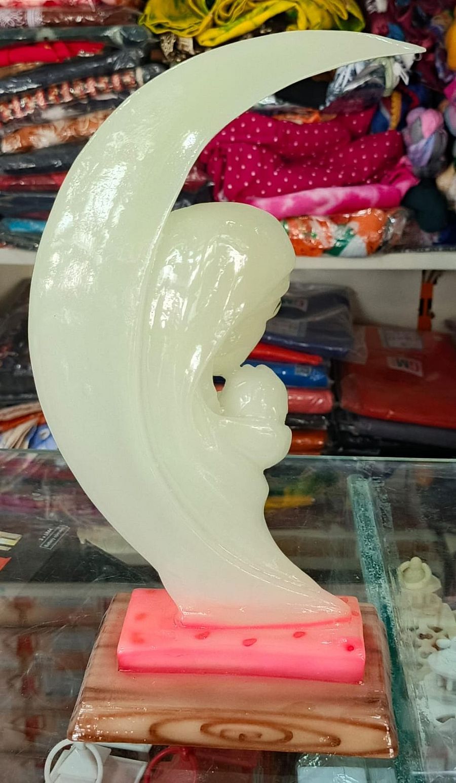 MOTHER IDOL product image (1)