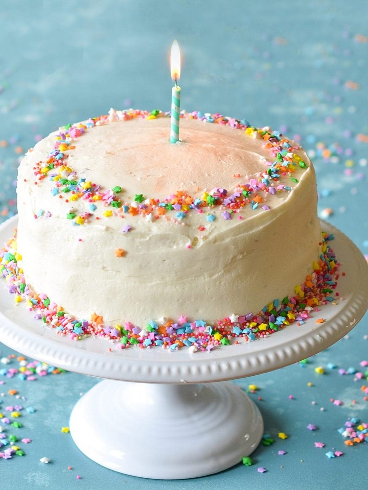 Birthday Cake Scented Snap Bar product image (2)
