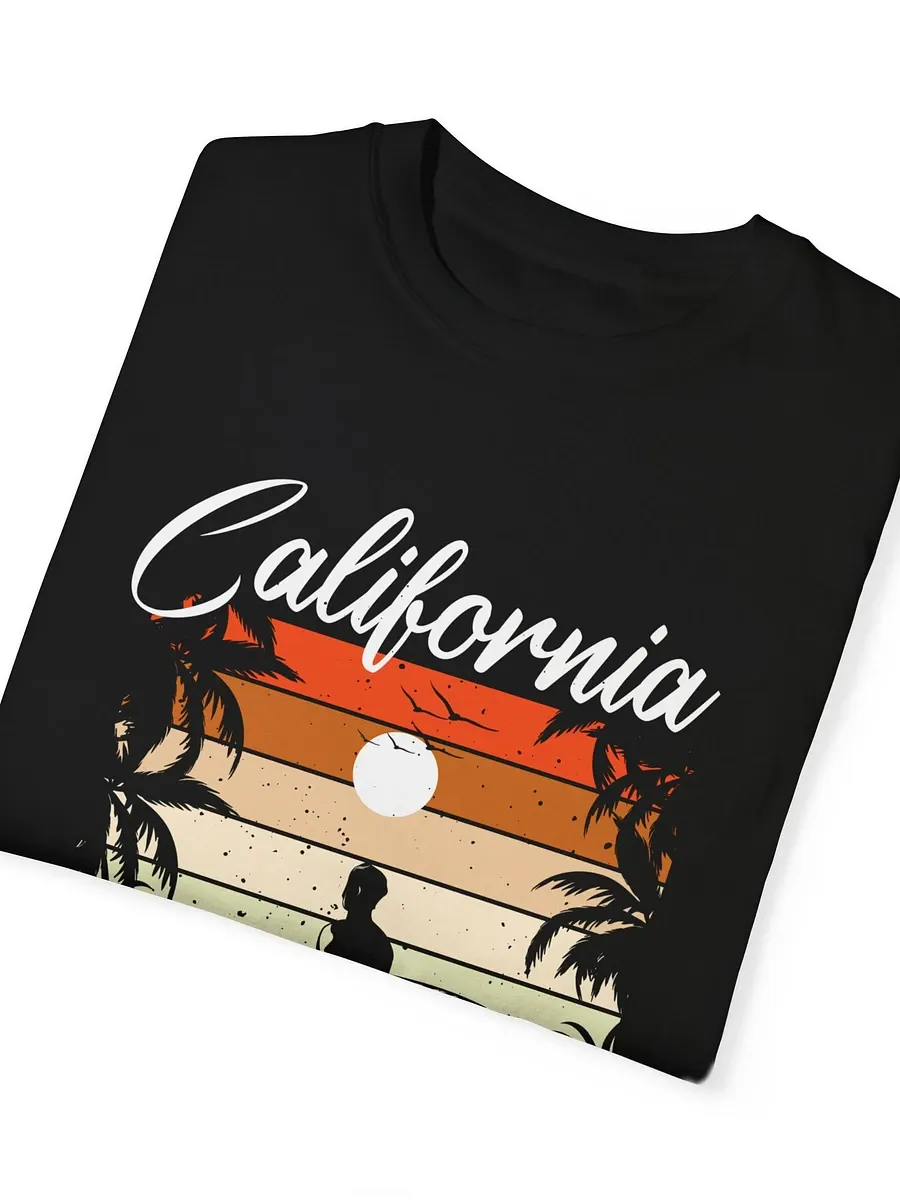 California Dreaming Sunset Surf T-Shirt product image (4)
