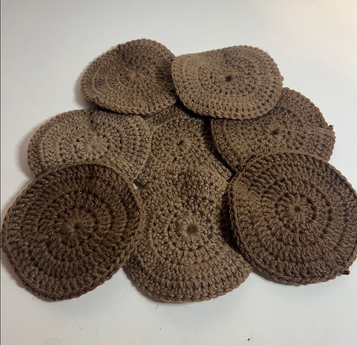 Brown crochet coasters 8 pack product image (2)