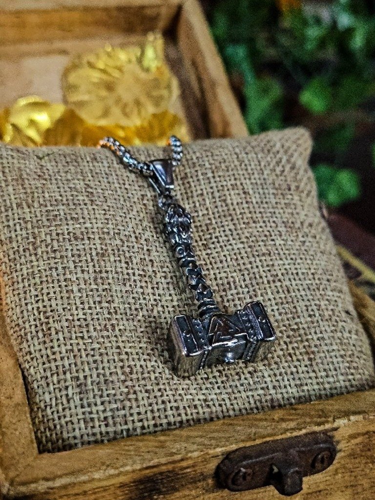 The Armored Kingdom Hammer of the Armored Realm Necklace-Stainless Steel Pendant-24 inch chain product image (3)