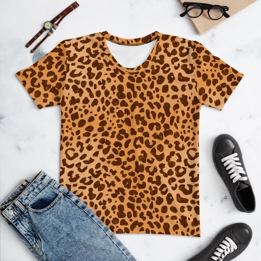 Brown Leopard Print Women's T-Shirt product image (9)
