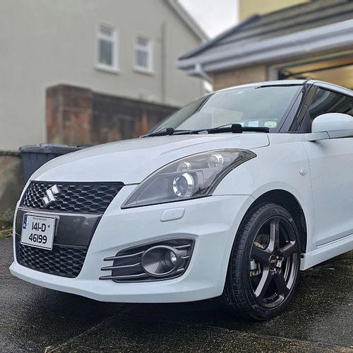 Honda wheels on Suzy. Powdercoated bronze by @rimsolutionswheelspecialist. But from which Honda?

#suzuki #suzukiswiftsport #...