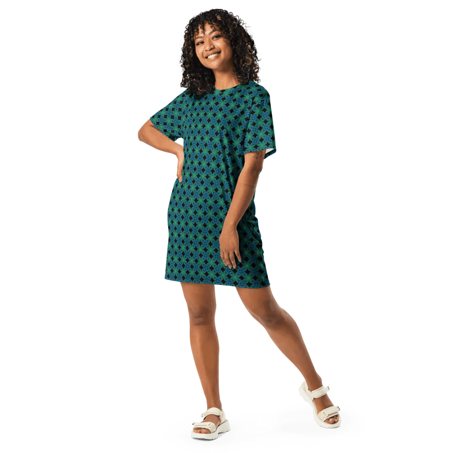 Abstract Lattice T Shirt Dress product image (3)