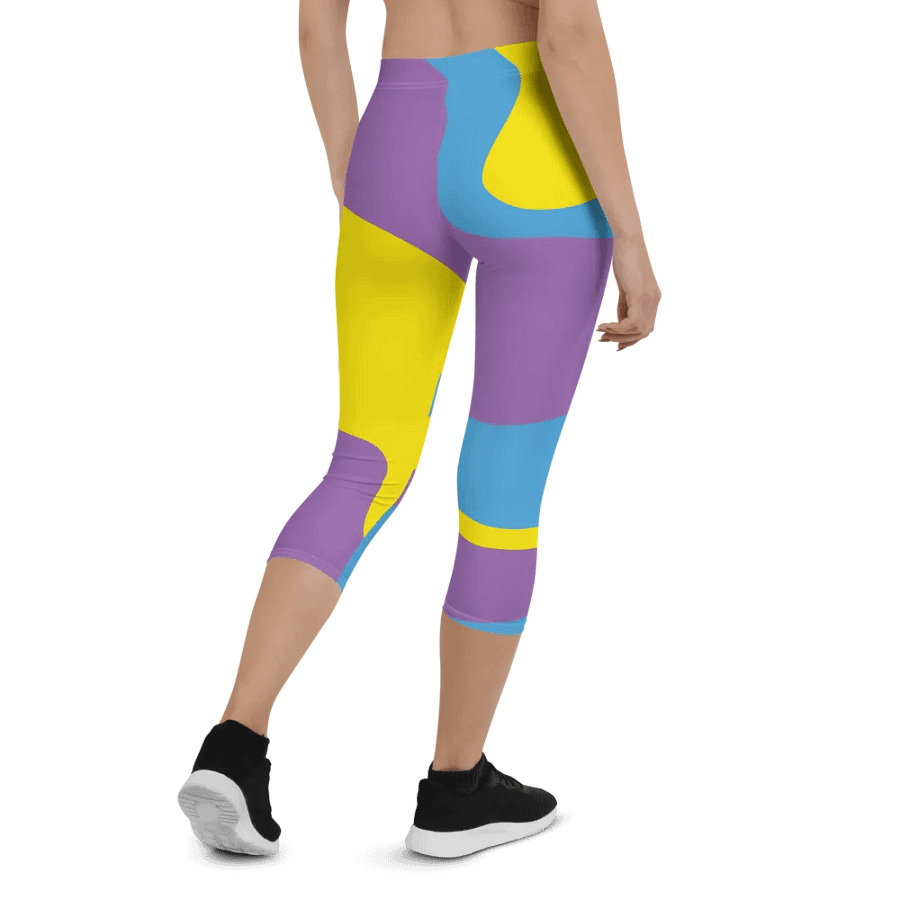 Royal Crypto Queen Capri Leggings product image (2)