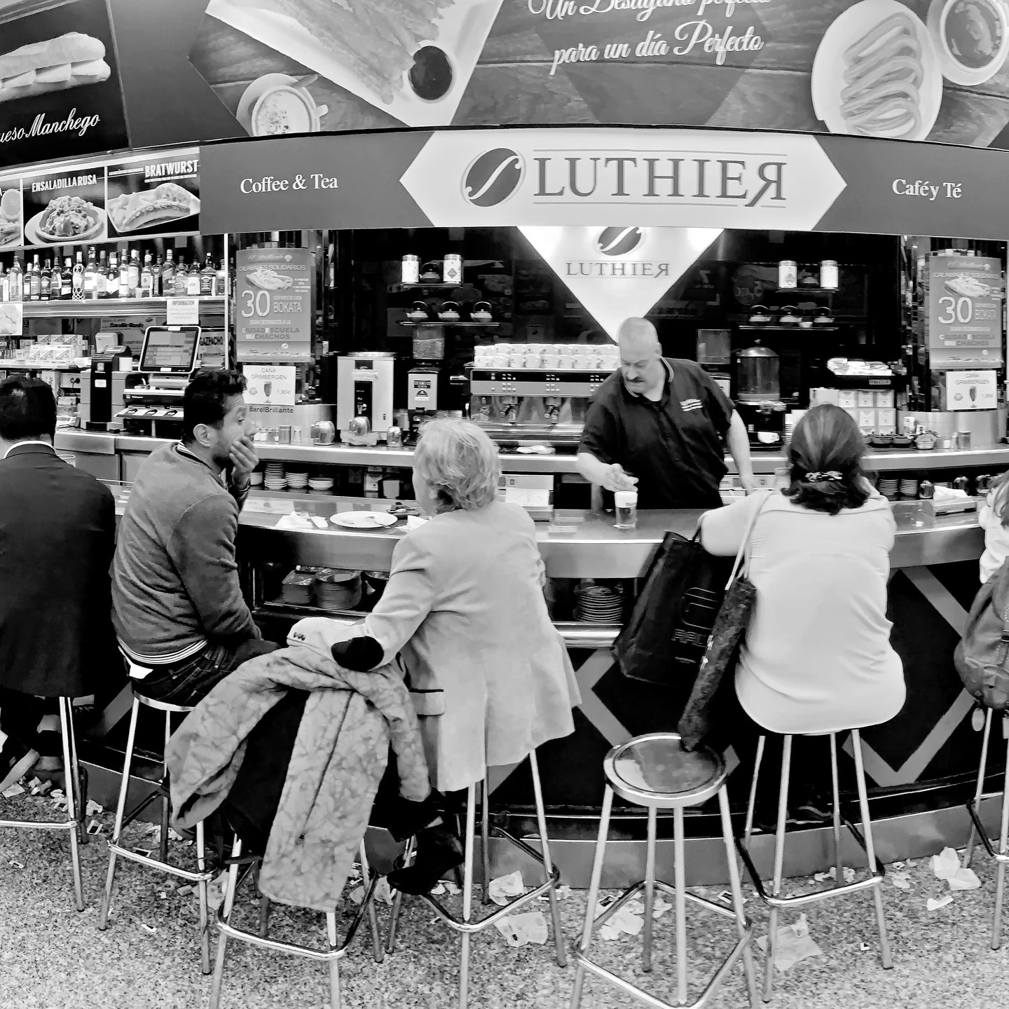 The bar scene from a night out in Madrid. #photowalksTV #spain #madrid