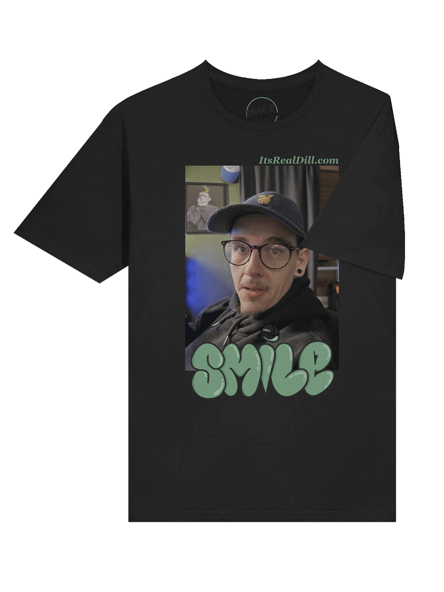 Dill's Real Smile Line "Smart Guy" Tee product image (18)