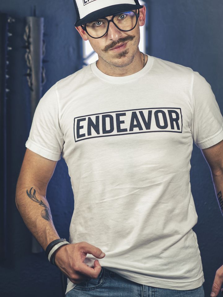 ENDEAVOR White Tee product image (1)