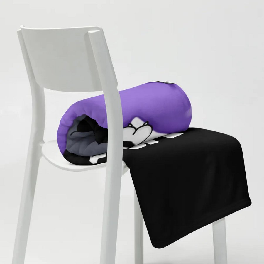 The Amadeus Cuddle Blanket product image (9)
