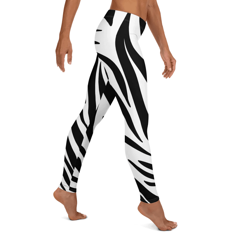 Seamless Zebra Print Leggings – Sleek, Stylish & Ultra-Comfortable product image (11)