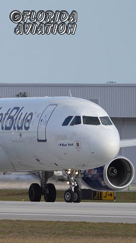 Airbus 320 jetBlue I Love NYC Livery - Plane Spotting

#airplanespotting #planespotting #planespotter #airplanespotter #aviat...