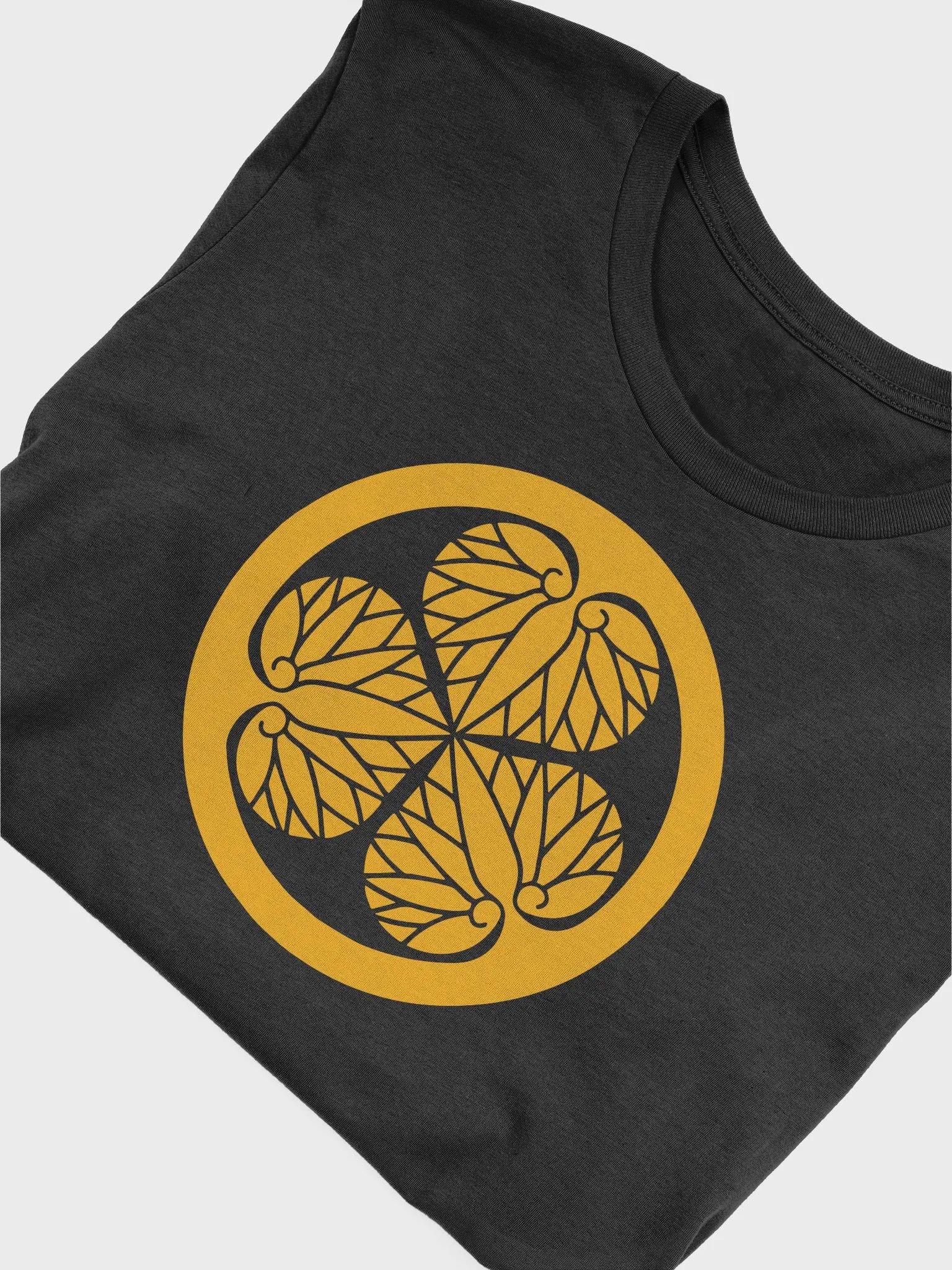 🏷️ TOKUGAWA CLAN MON T-SHIRT product image (4)