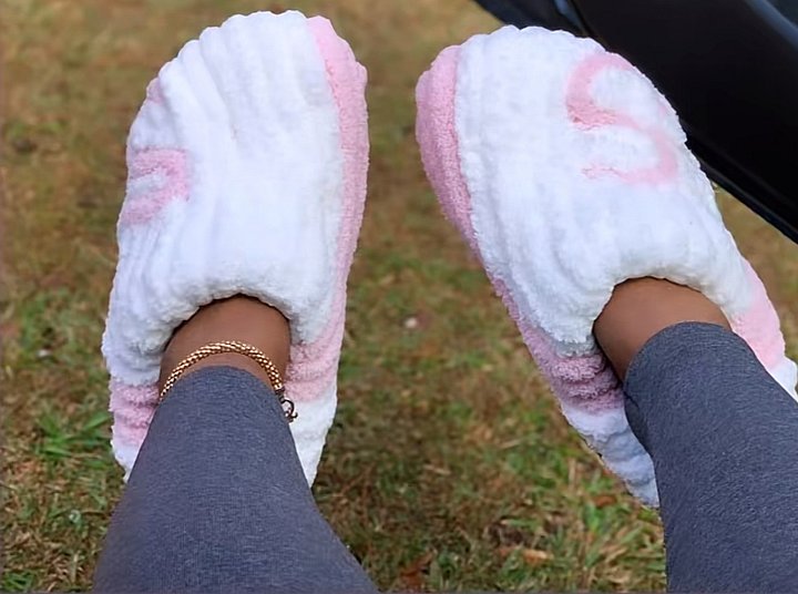 Pinky white product image (1)