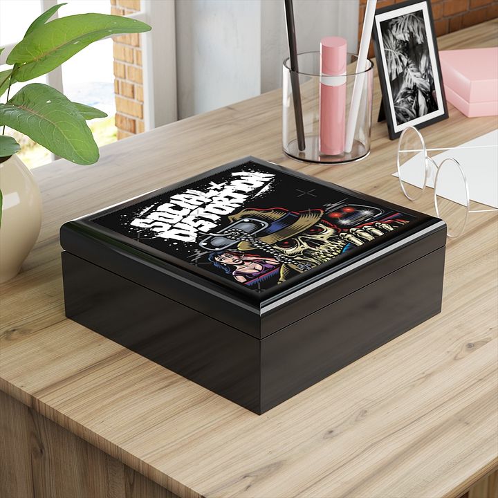 Keepsake box social distortion product image (1)