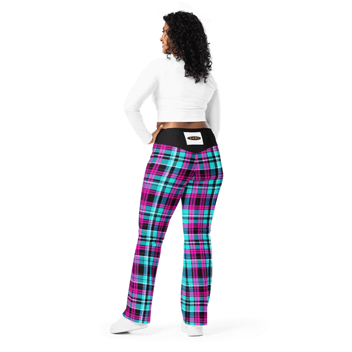Plaid Dream Flare Leggings product image (2)