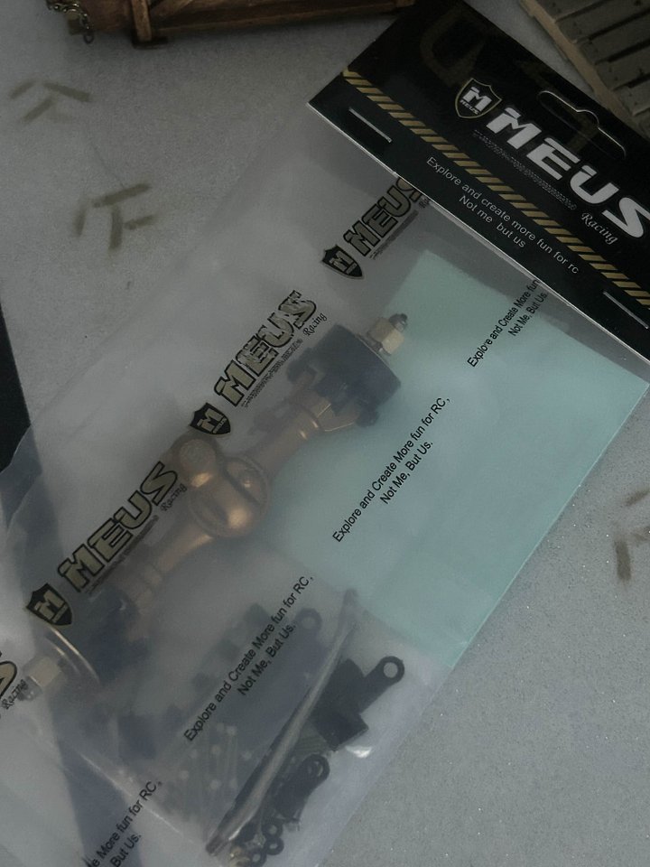 FRONT ONLY - Blonde MEUS v2 axle product image (2)