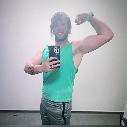 Been a while, but we have been doing gym, I promise 🤭

We are 7lbs down since June 15th. May not seem like much to some, but ...