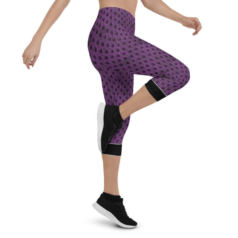 Midnight Majesty Capri Leggings product image (5)