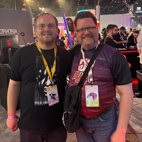 It’s incredible being able to thank someone for setting me on a journey, on changing my life…

This is me at @twitchcon with ...