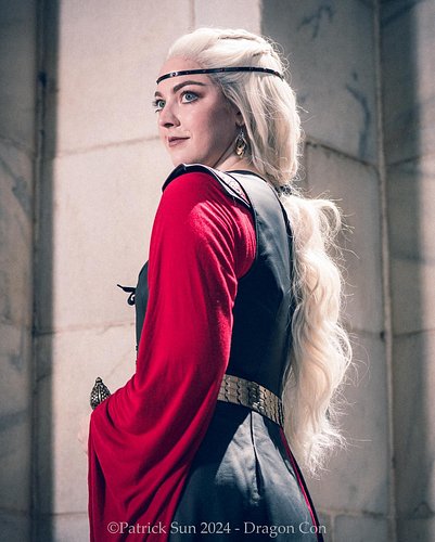Visenya Targaryen, the warrior queen 🐉🔥⚔️

📷 @patricksunphoto 

@houseofthedragonhbo @gameofthrones #visenyatargaryen #viseny...