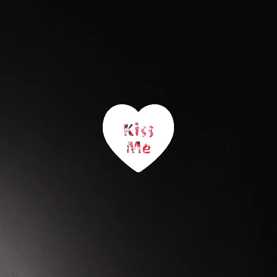 Kiss Me Text On White product image (6)