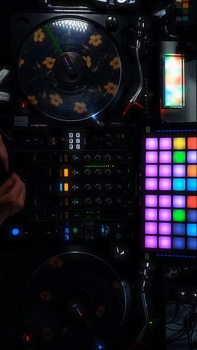 Here's a little glimpse of my set tonight on @jacobsroofgarden for @talktofrank_cdf 
I'll be going from the original funk and...