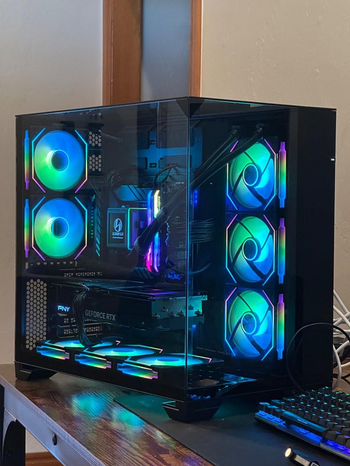 Pc Gamer AstraBlade - Ryzen 7 9800X3D + 5070 TI 16G + 32Gb DDR5 + X870 ASUS TUF product image (1)