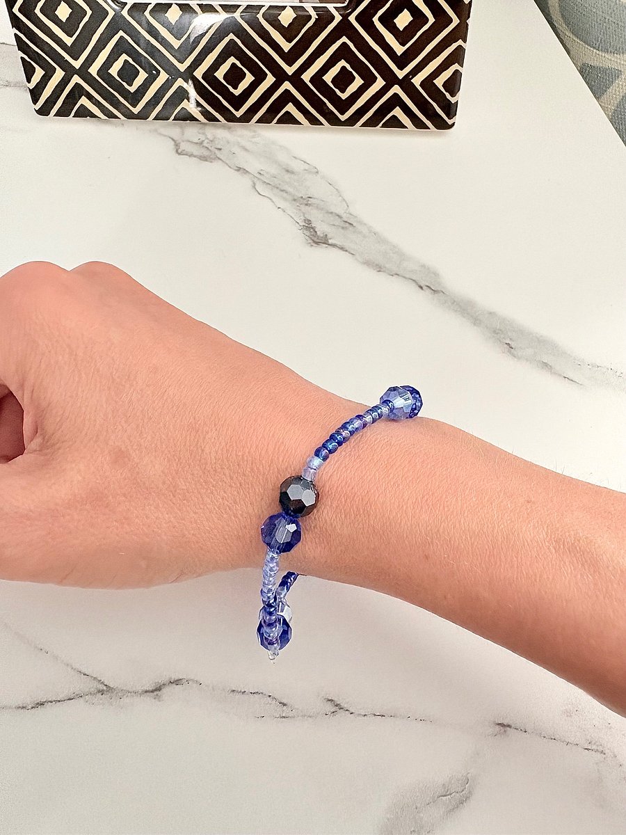 Indigo, Denim & Cobalt Blue Beaded Bracelet | Handmade 7.5" Coastal Charm by Monique Faella Designs™ | MFD-00045 product image (3)