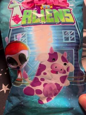 Blind bag 1 COWS vs ALIENS. These are so cute! What will I get? #blindbox #cowsvsaliensblindbag #viral #fyp #fypシ #blind