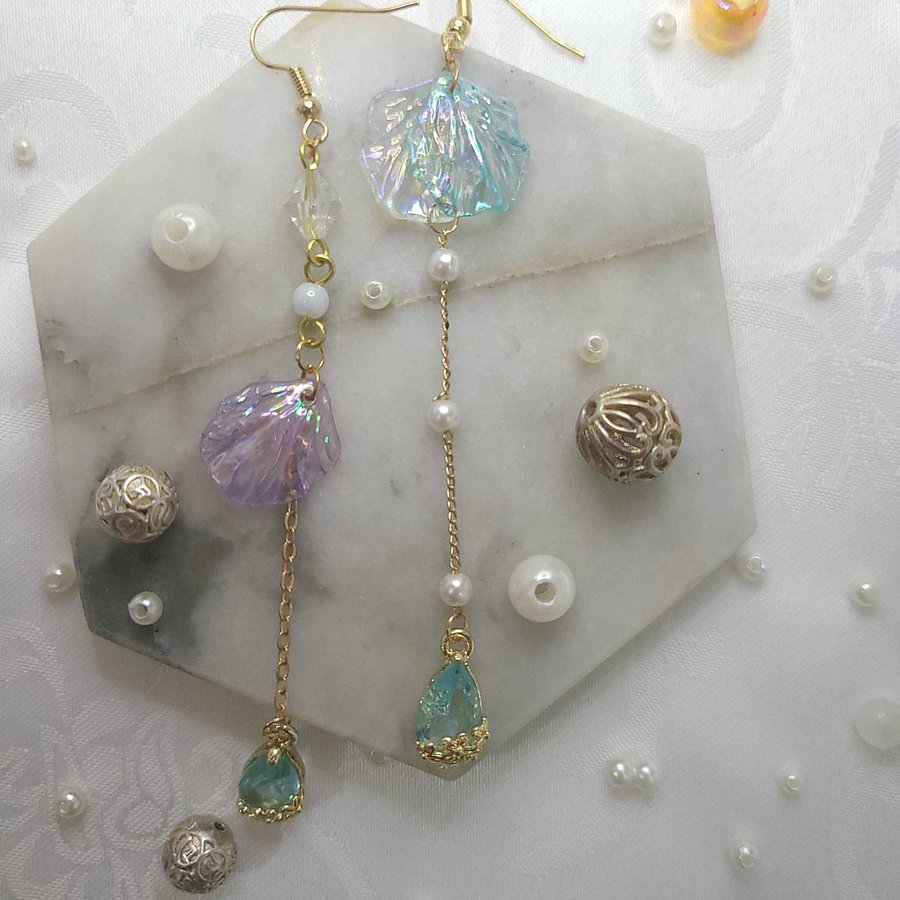 Iridescent Droplet product image (4)