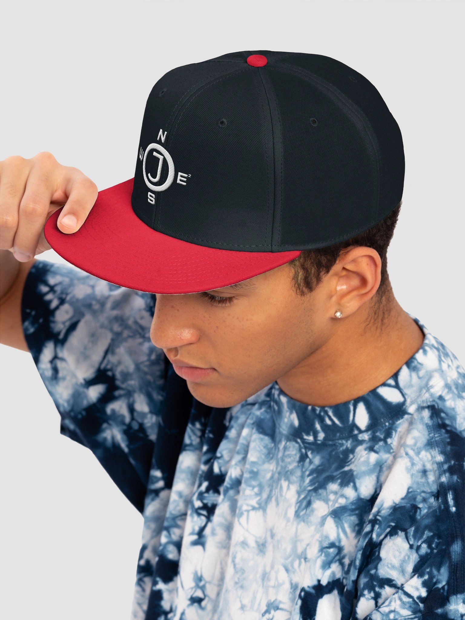 Black/Red Jownsee Compass Cap product image (7)