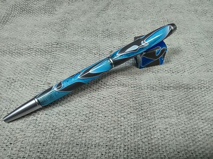 Silver and Blue Spirit Groove Line Pen product image (1)